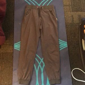 Avalanche joggers